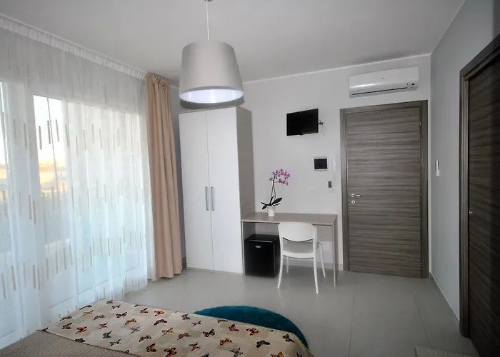 Pietra Bianca 4*